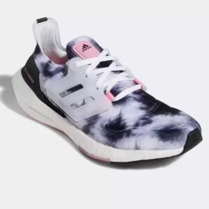 adidas Ultraboost 22 Running Shoe